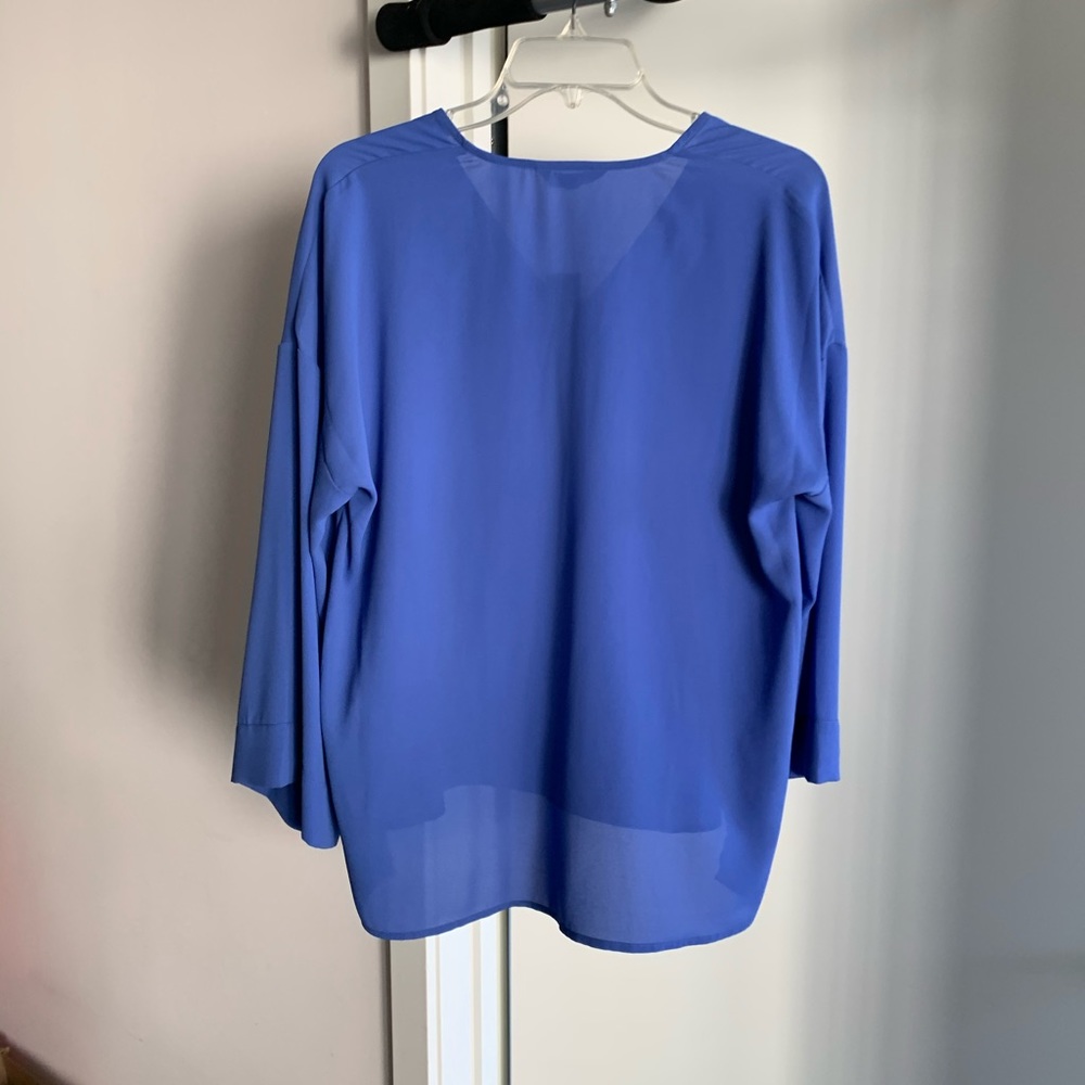 Blouse - Picture 2 of 3